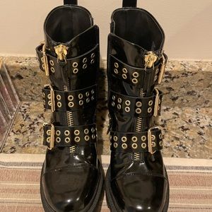 Alice & Olivia Hali Boot 7.5
